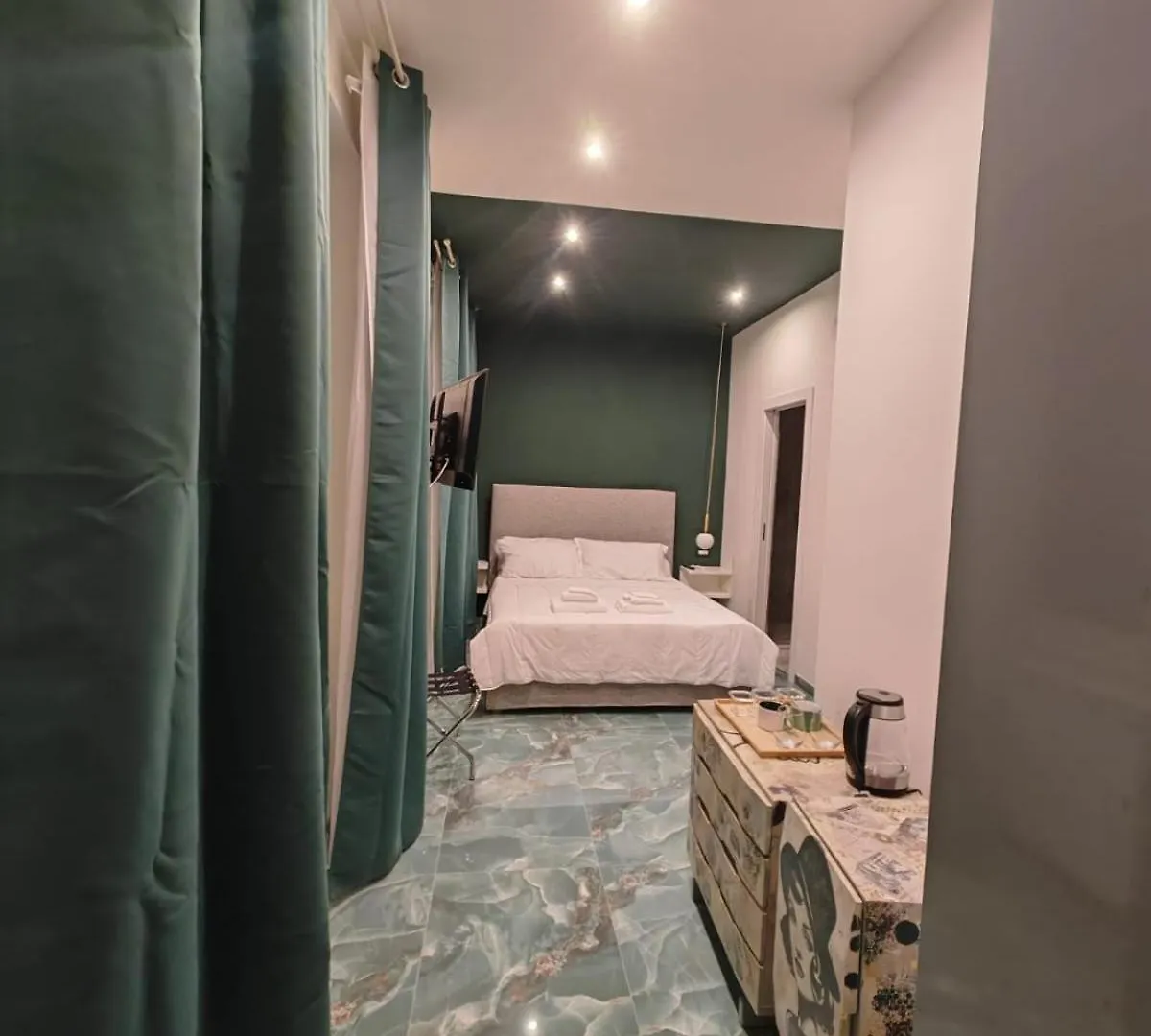 Cozy Luxury Room San Pietro Rome 0*,  Italy